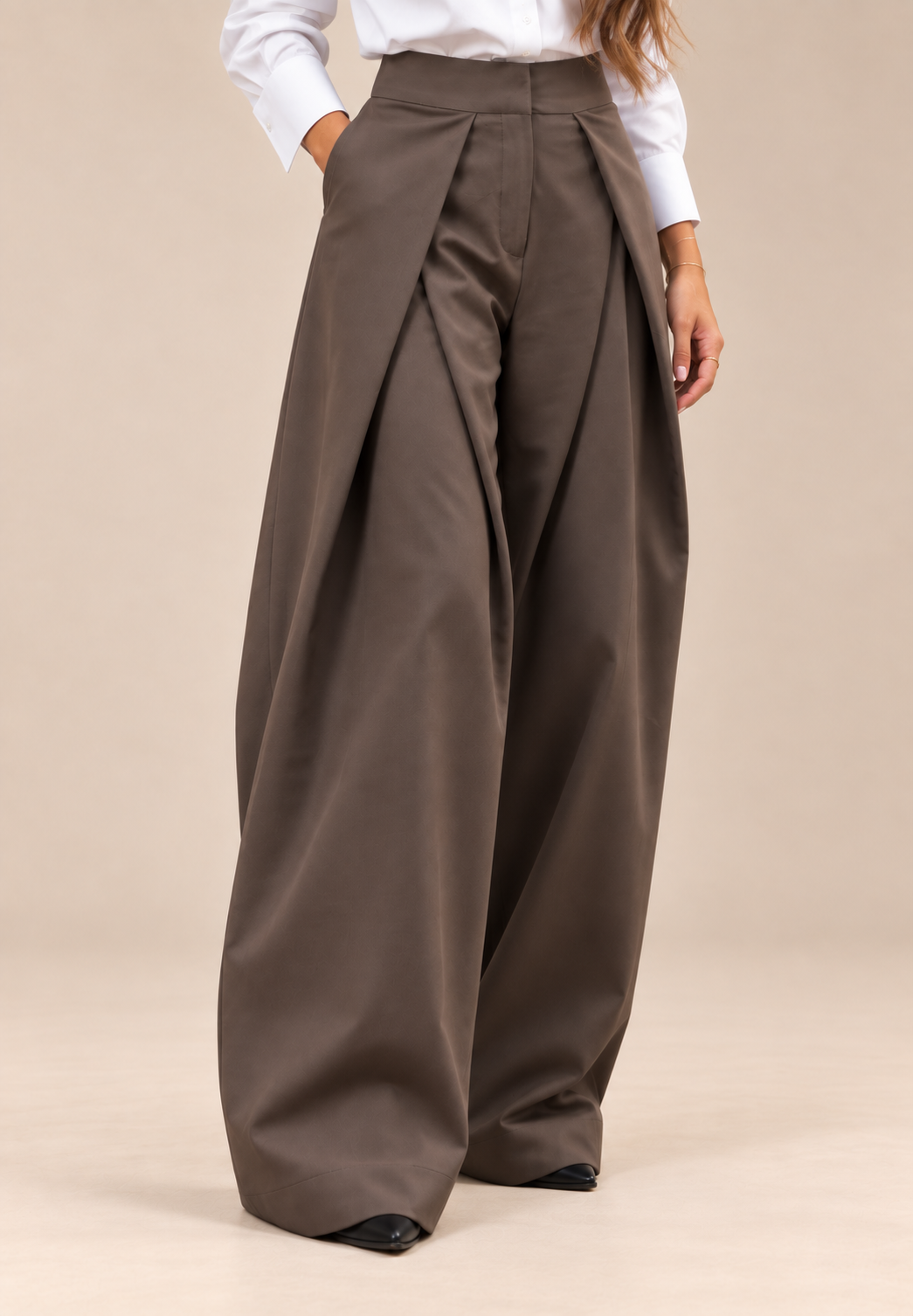 The Pleated Wide-Leg Pants