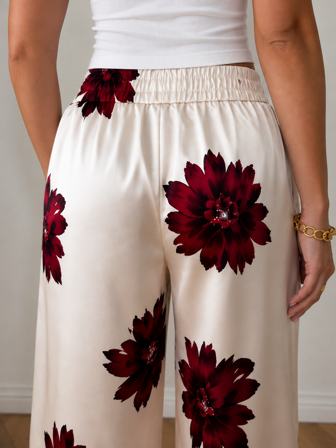 Floral Embroidered Wide -Leg Pants