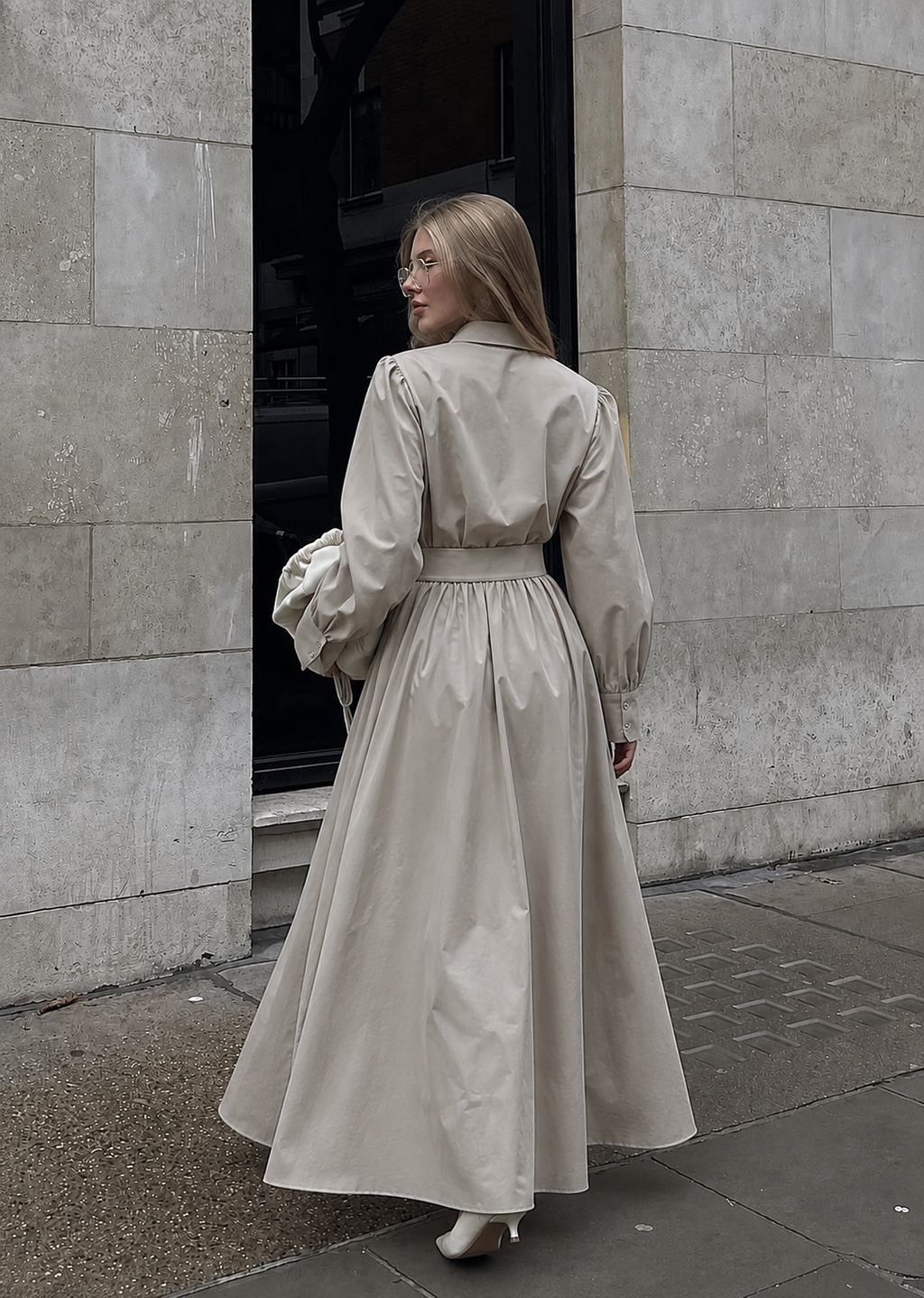 The Flow Dress -Beige