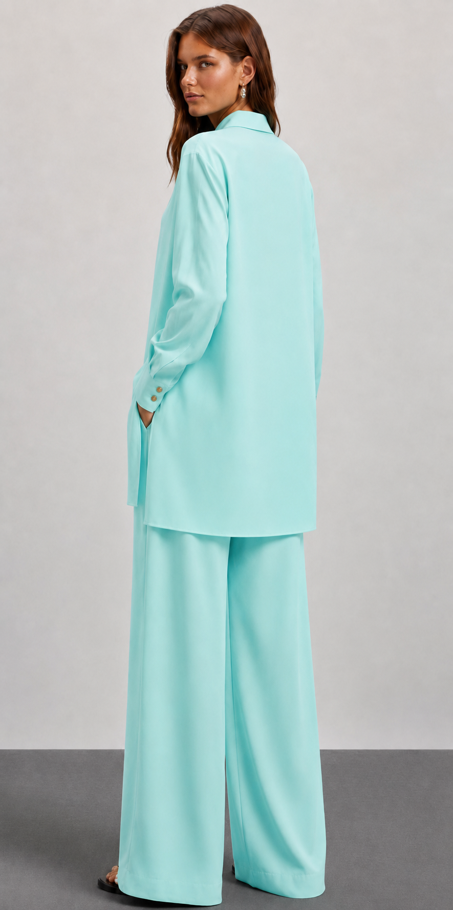 the Flow shirt - Aqua Blue