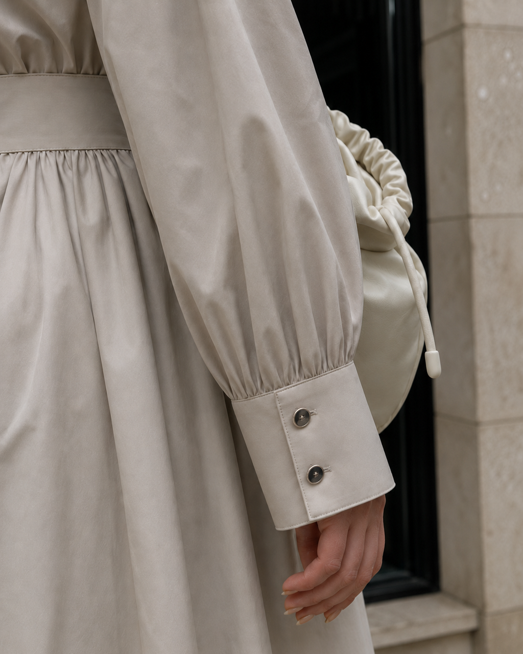 The Flow Dress -Beige