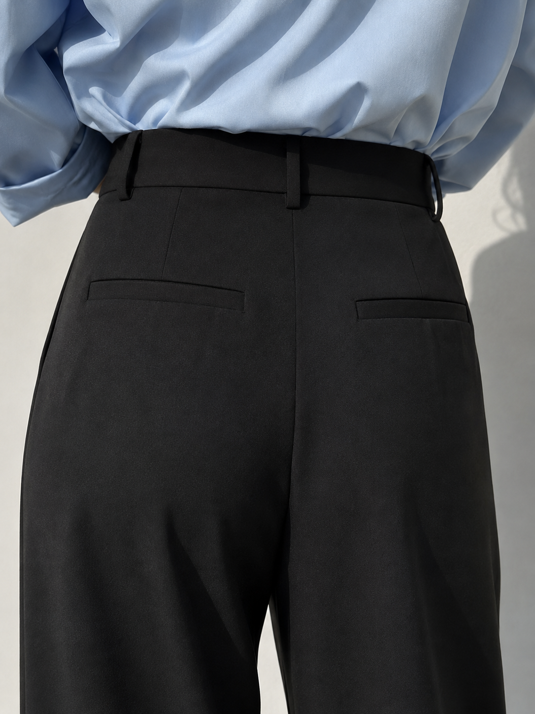 Pantalon Femme Noir en Crêpe